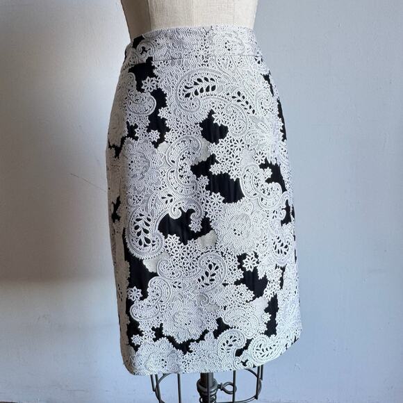 DEREK LAM Paisley Jacquard Black & White Wool-Silk Blend Pencil Skirt - Picture 1 of 8